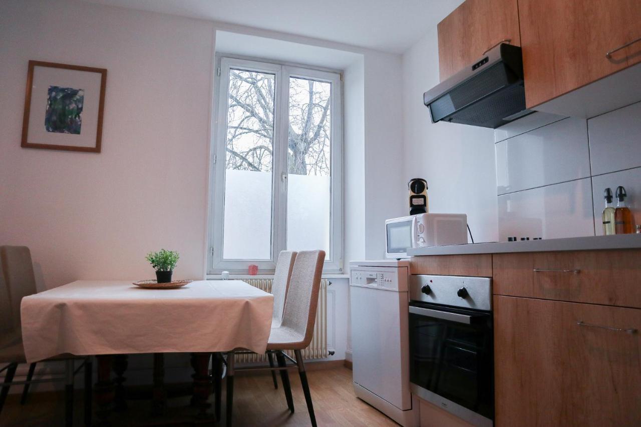 Appartement Entier, Proche Tram-Train Et Commodites, Parking Gratuit Mulhouse Exteriör bild